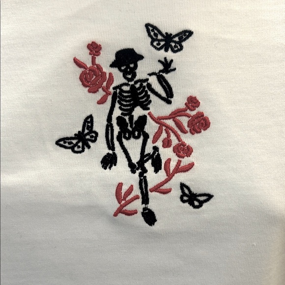 Dangerfield Black and White Skeleton Embroidered Crop Tee - Picture 1 of 4